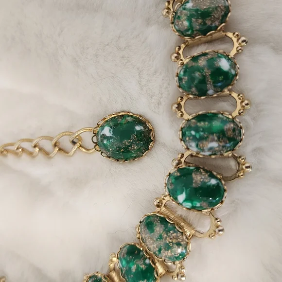 1960's Vintage Goldtone With Gren & Goldflake Cab.Belt - Picture 6 of 6